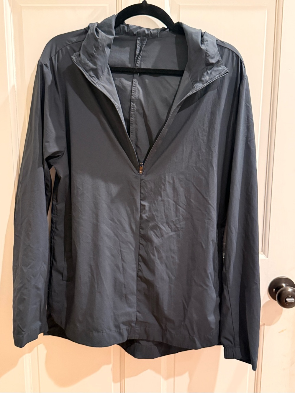 Lululemon Pack It Down / lightweight hooded pullover jacket Size S